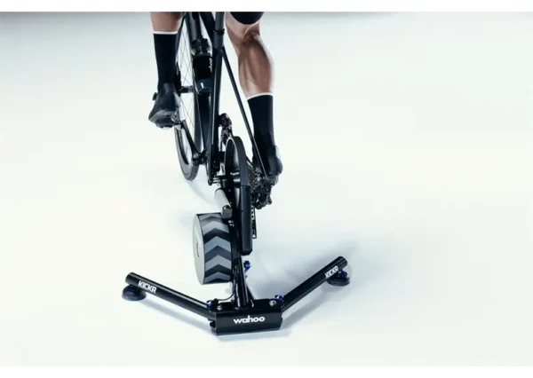 Trenażer smart WAHOO KICKR Smart Power Trainer V6 - obrazek 4