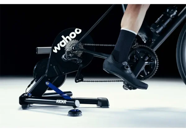 Trenażer smart WAHOO KICKR Smart Power Trainer V6 - obrazek 4